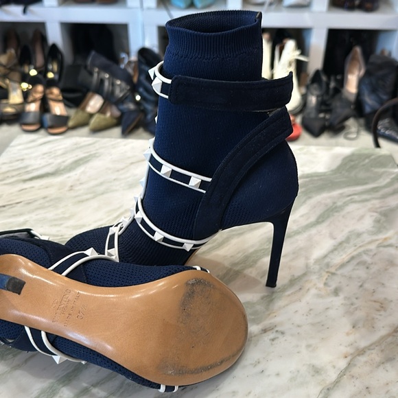 Valentino Navy blue with white stretch knit rockstud booties - Picture 3 of 3